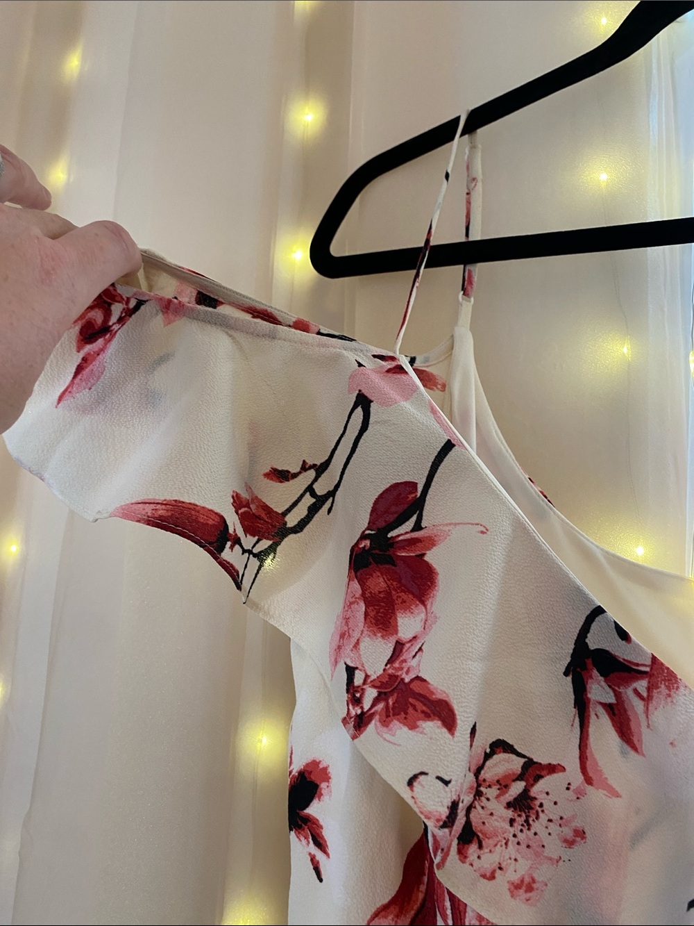 Cold-Shoulder Floral Jumpsuit in White & Pink - Picture 4 of 7